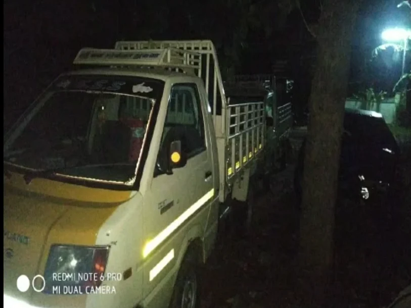 பறிமுதல் செய்யப்பட்ட வாகனம்