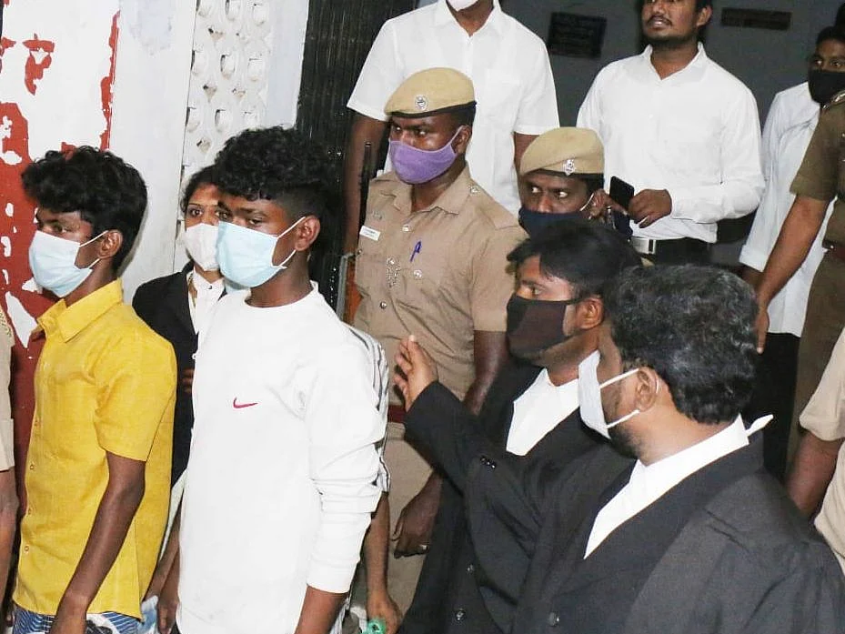 நிர்மலா தேவி கொலையாளிகள்