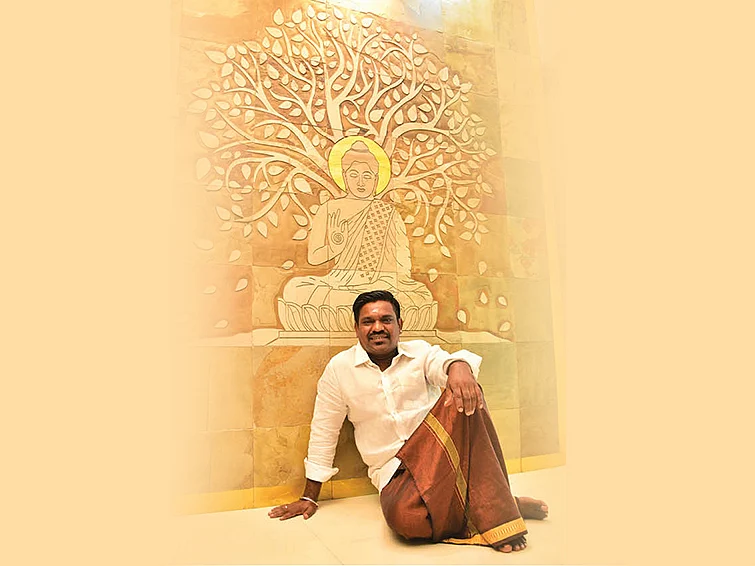 “பணத்தின் பின்னால் நாம் ஓடக்கூடாது. பணம்தான் நம்மைத் தேடி வர வேண்டும்!