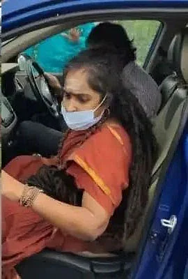 பெண் பக்தை