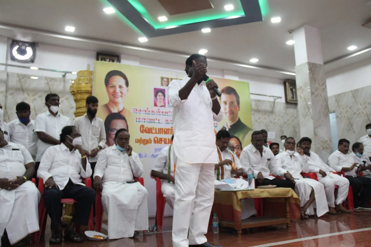 கனிமொழியை அழைக்காத அறிவாலயம் முதல் எடப்பாடி காலில் விழுந்த ராஜேந்திர பாலாஜி வரை! கழுகார் அப்டேட்ஸ்