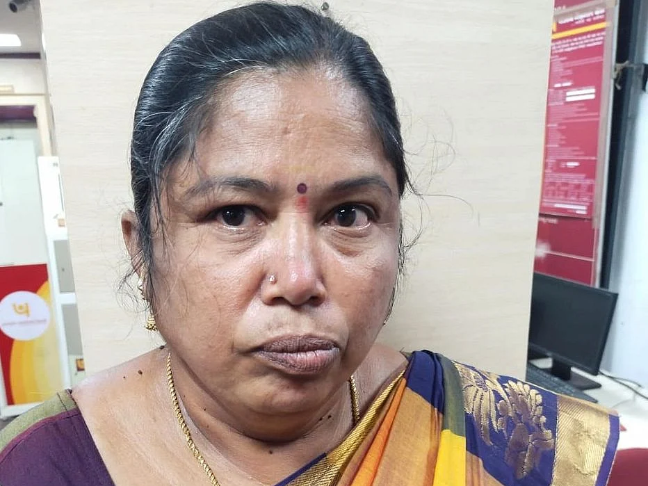 ரூ.10 கோடி மதிப்பிலான செக்; மூளையாகச் செயல்பட்ட போலீஸ் எஸ்.ஐ-சிக்கிய மோசடிக் கும்பல்; பகீர் பின்னணி