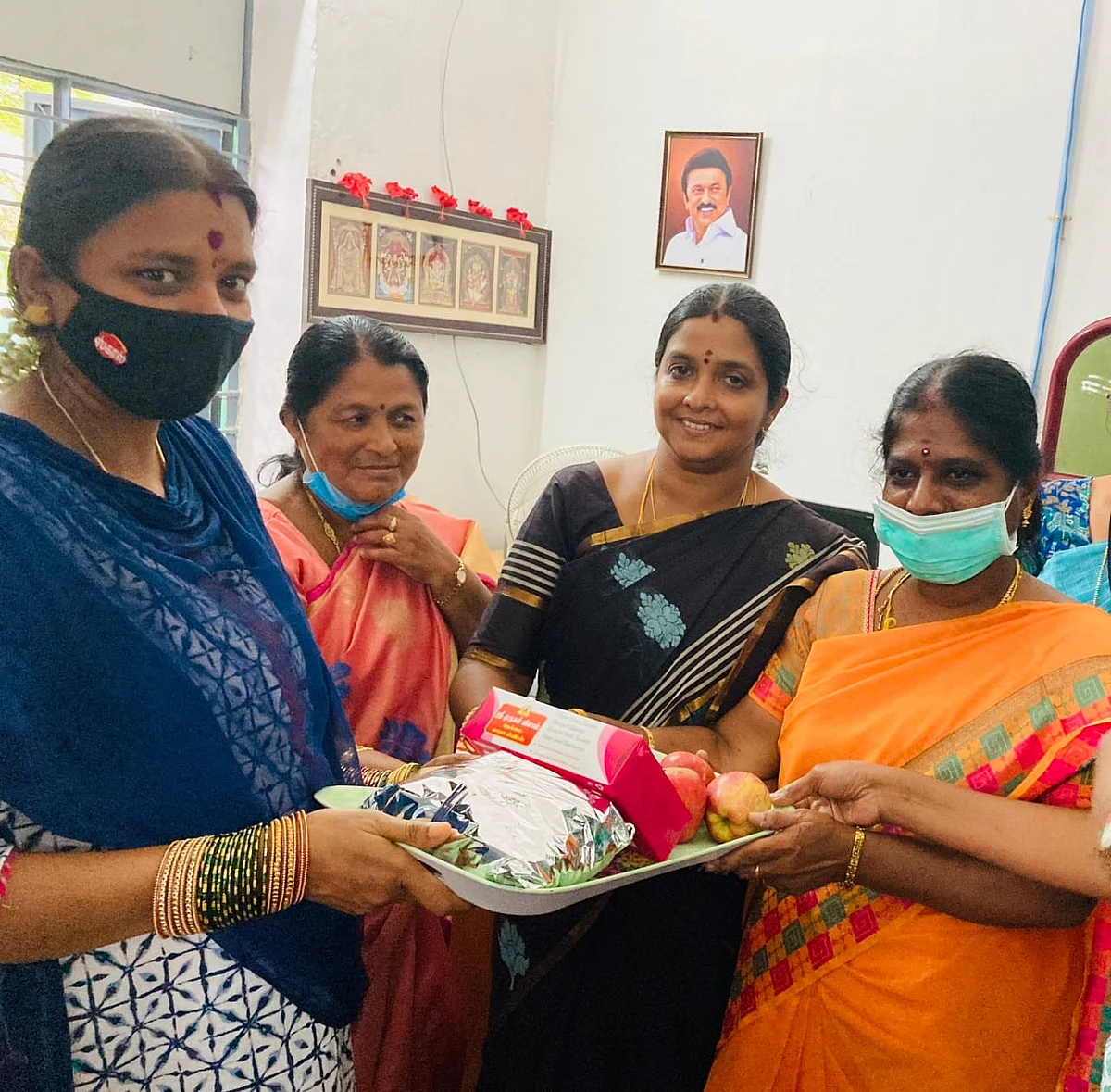 கோவை அரசு அலுவலகம் கர்ப்பிணி