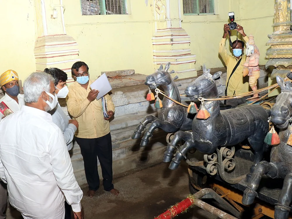 ``இதுதான் தங்கத்தேரா?" - ராமேஸ்வரம் கோயிலில் அதிர்ந்த அமைச்சர் சேகர்பாபு!