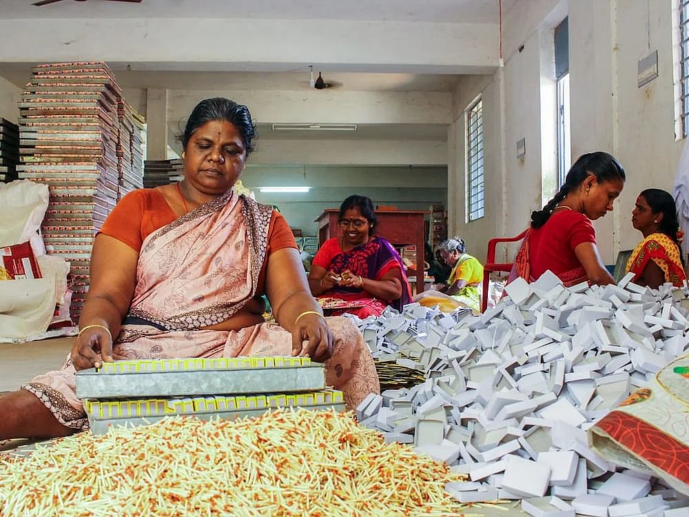 மூலப்பொருள் மற்றும் பெட்ரோல் விலை உயர்வு; 14 ஆண்டுகளுக்குப் பின் உயர்த்தப்படும் தீப்பெட்டி விலை!