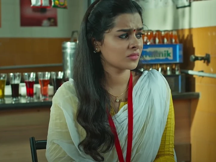 AKS - 50: திருமணங்கள் `செட்டில்' ஆன பின்தான் நடக்கவேண்டுமா? சிவா விஷயத்தில் காயத்ரியின் முடிவு என்ன?