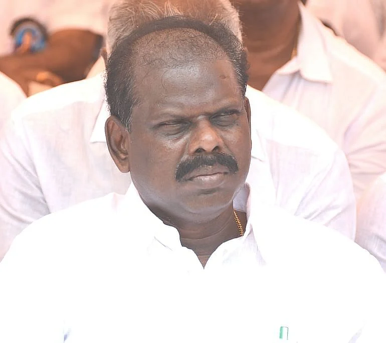 அரக்கோணம் எம்.எல்.ஏ சு.ரவி