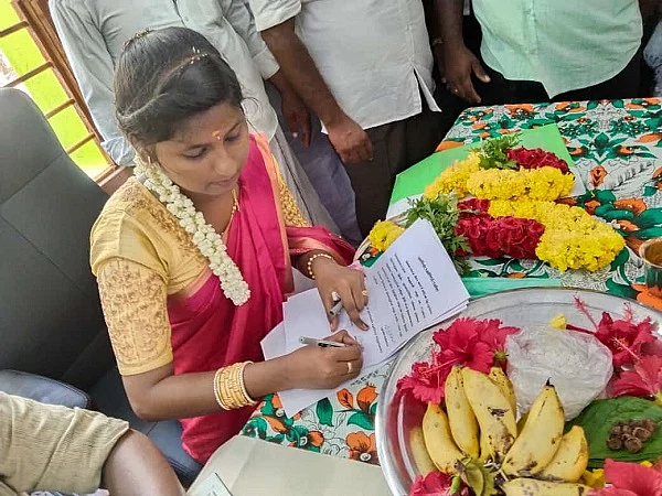 பொறியியல் மாணவி ஸாருகலா பொறுப்பேற்பு
