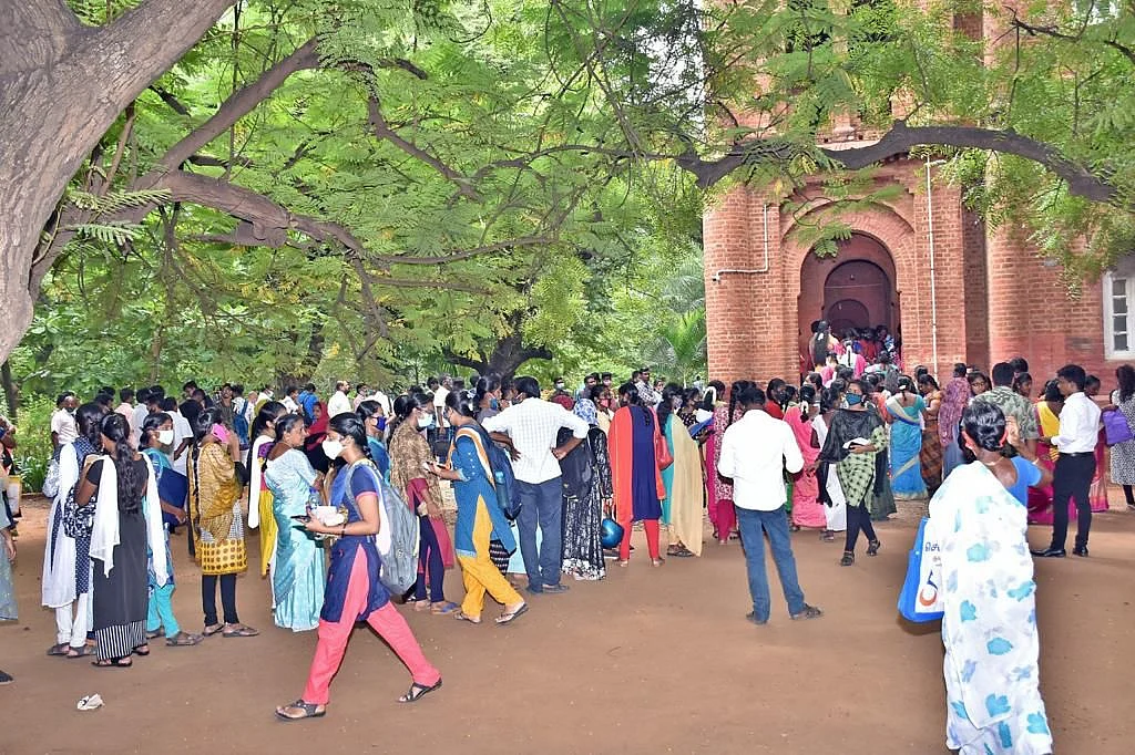 சிறப்பு முகாம்