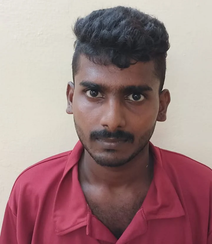 கைது செய்யப்பட்ட ஆனந்தராஜ்