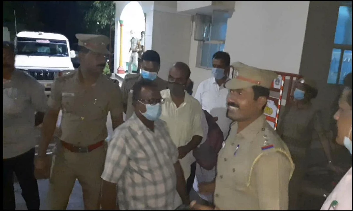 போலீஸ் விசாரணை