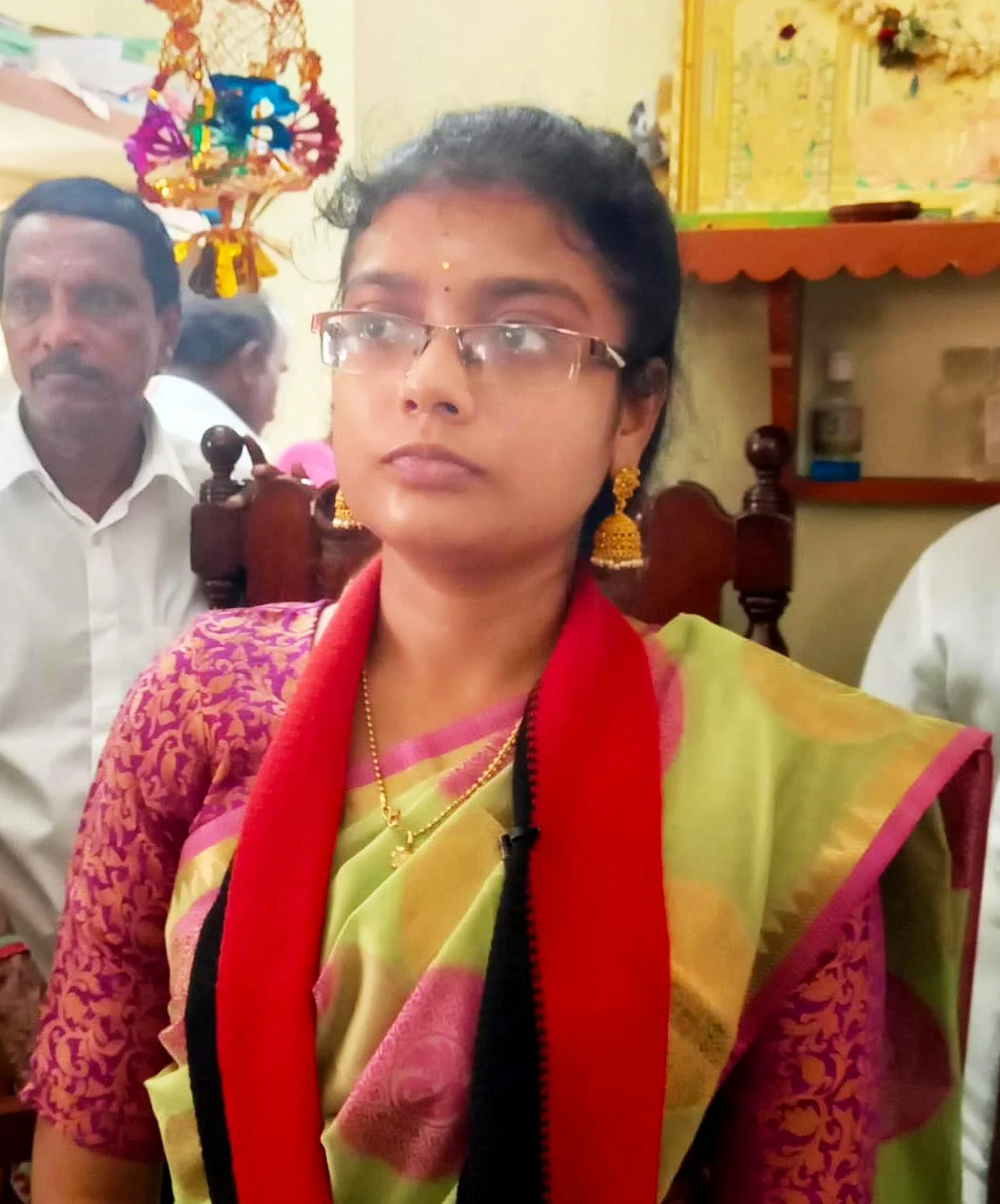 ஒன்றிய சேர்மனாக தேர்ந்தெடுக்கப்பட்ட இளம் பெண் சங்கீத அரசி