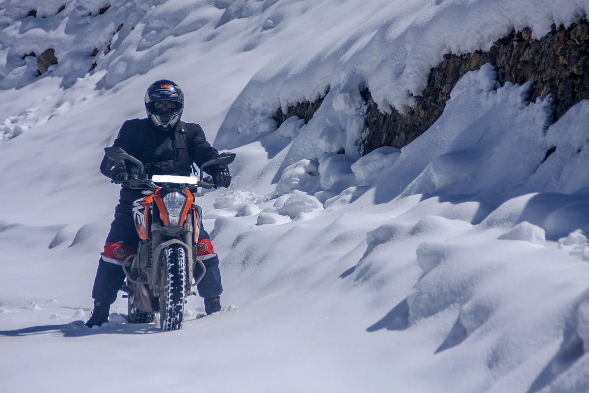 Motoring in Extreme Winter