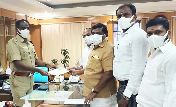 உள்ளாட்சித் தேர்தல் வாக்கு எண்ணிக்கை குறித்து புகார் மனு