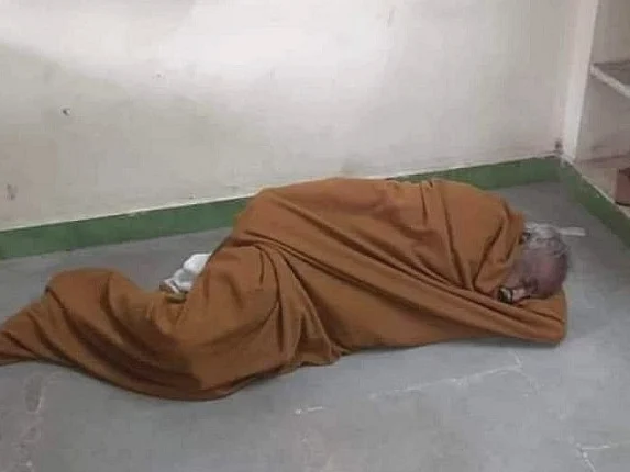 போலீஸ் ஸ்டேஷனில் தரையில் உறங்கிய பொன்.ராதாகிருஷ்ணன்! - வைரலாகும் புகைப்படத்தின் பின்னணி என்ன?