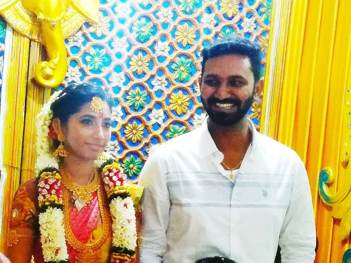 `என் மகள் தற்கொலை பண்ண வாய்ப்பே இல்ல!' - வரதட்சணைக் கொடுமைக்கு பலியானாரா இளம்பெண்?