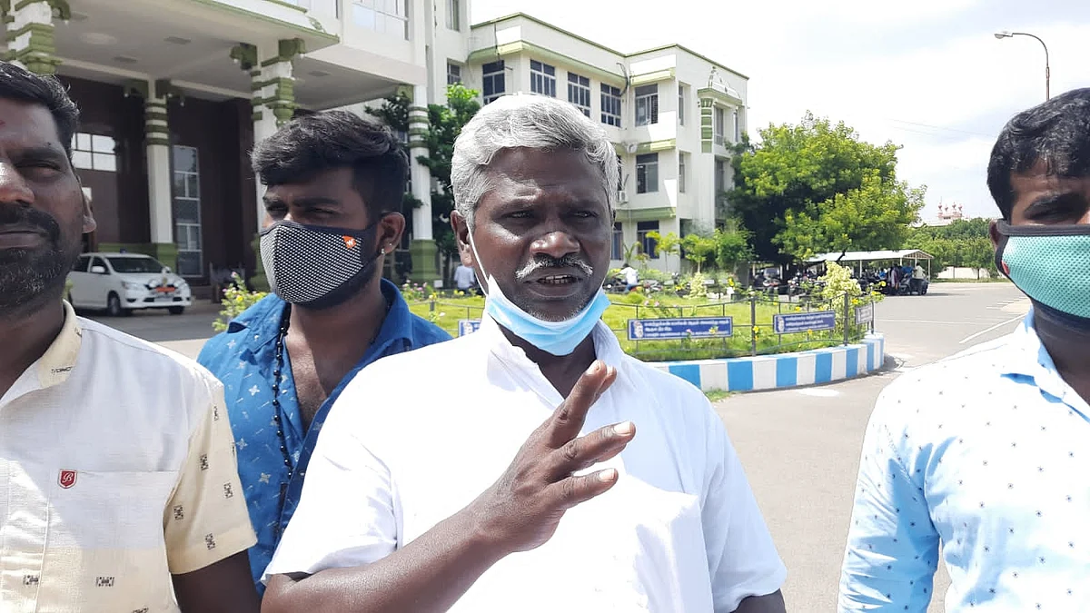 பழனிசாமி