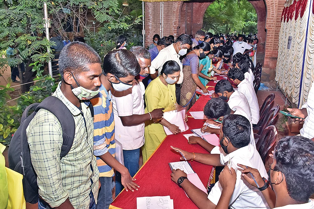 கல்விக்கடன் - இனி கவலை வேண்டாம்!