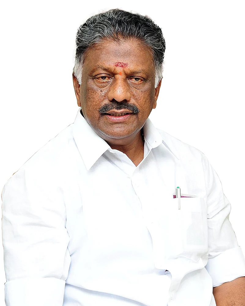 அ.தி.மு.க அவைத்தலைவர் பதவி- வாள்சுழற்றும் சண்முகம்... உசுப்பேற்றும் பன்னீர்... சாதிப்பாரா எடப்பாடி?