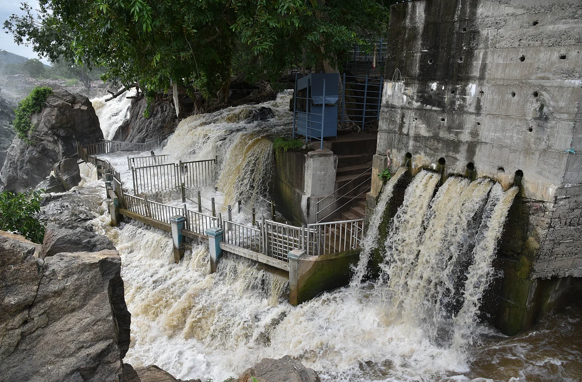 Hogenakkal Falls
