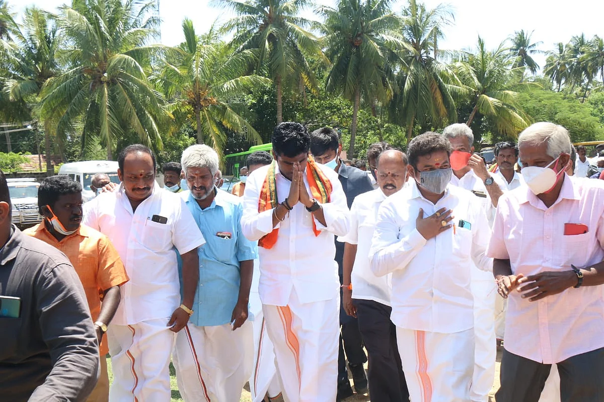 பாஜக நிர்வாகிகள்