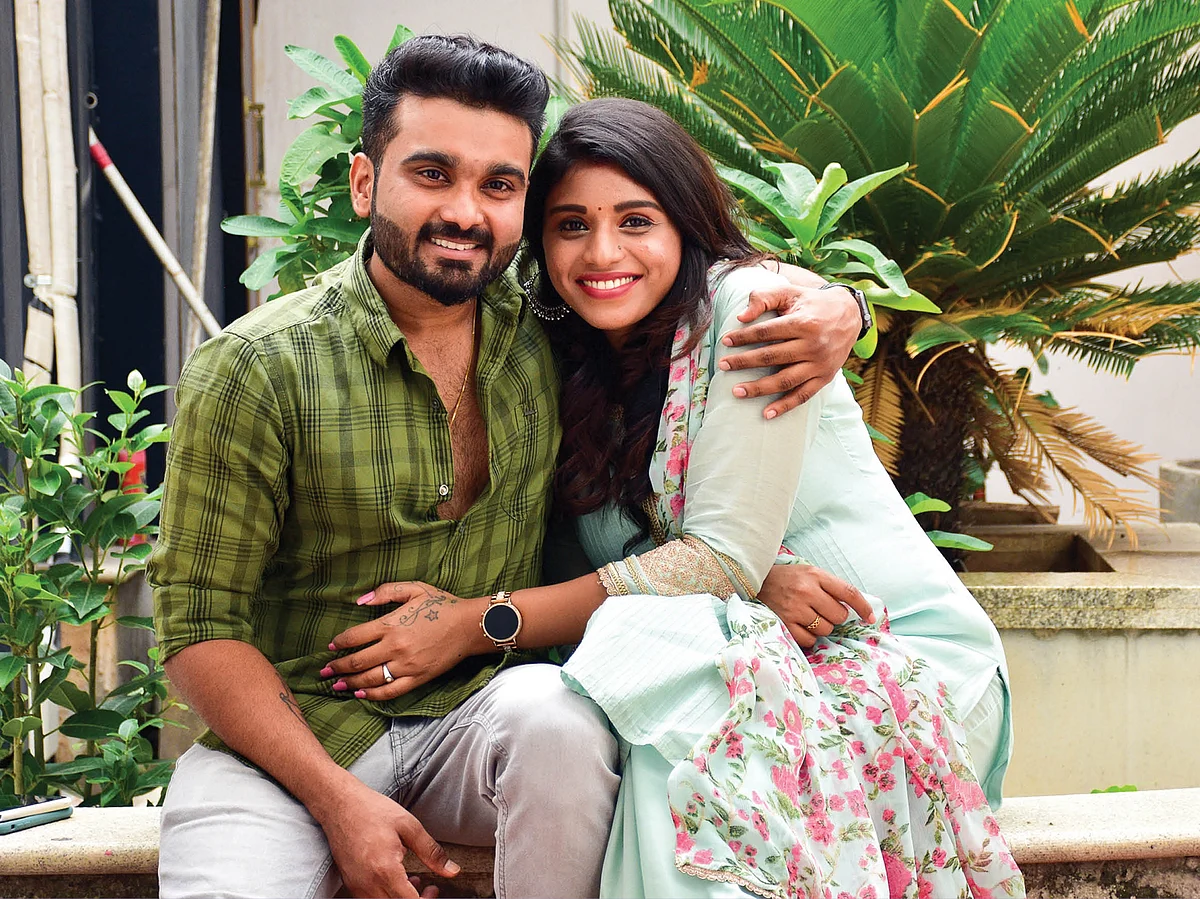 விகடன் TV: டபுள் தலை தீபாவளி!