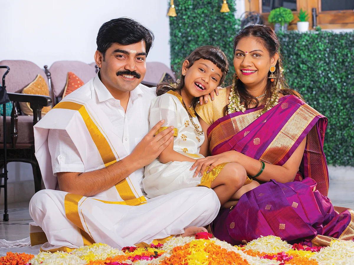புத்தாடையில்
புது மஞ்சள் பூசுவது ஏன்?