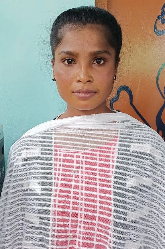 உள்ளாட்சித் தேர்தல்: `2 வாக்குகள் வித்தியாசத்தில் வெற்றி!’ -கவனம் ஈர்த்த 22 வயது இளம் பட்டதாரி பெண்