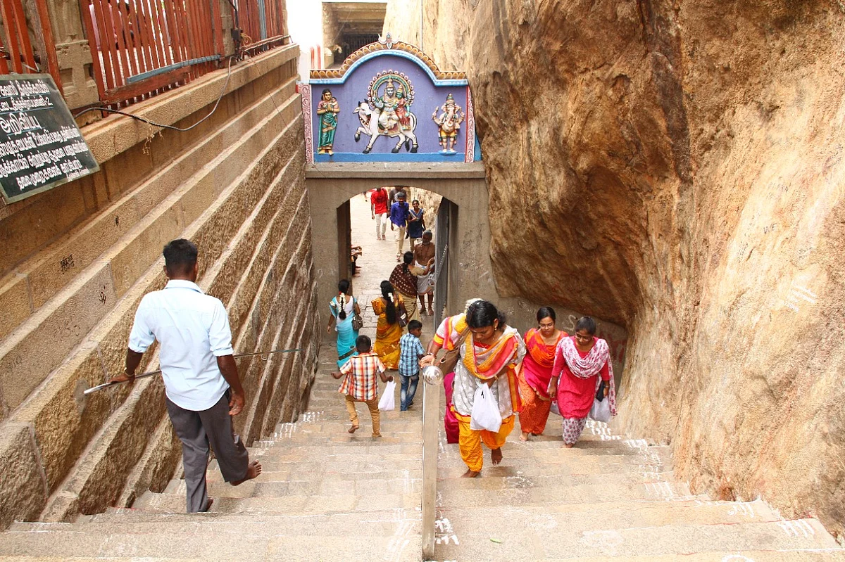 மலைக்கோட்டை படிக்கட்டுகள்