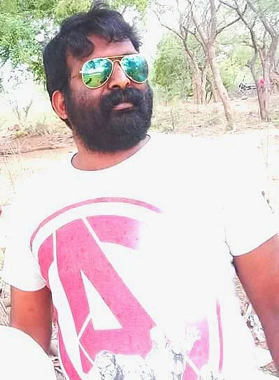 வீச்சு தினேஷ்