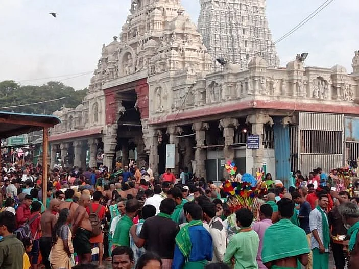 திருச்செந்தூர் சுப்பிரமணியசுவாமி கோயிலில் விஐபி தரிசனமுறை ரத்து!