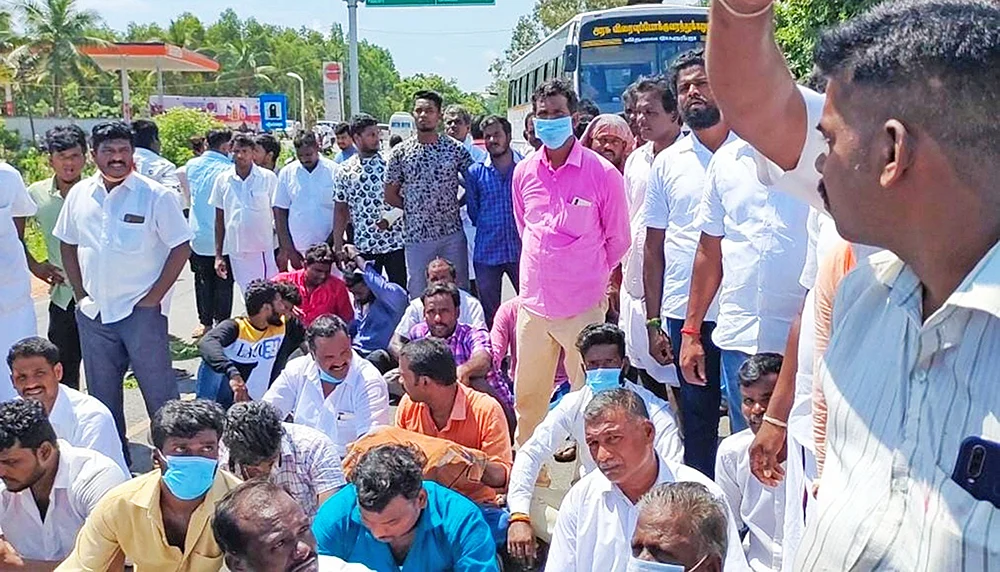 ஊரக உள்ளாட்சி மறைமுகத் தேர்தல்... கழகத்துக்குள் நடந்த களேபரங்கள்!