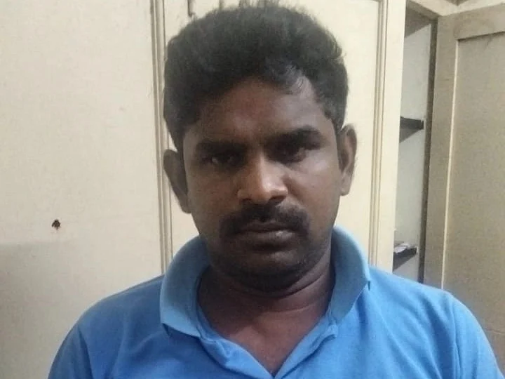 மணல் திருட்டு வழக்கில் போலீஸ் சப் இன்ஸ்பெக்டரின் கணவர் கைது!