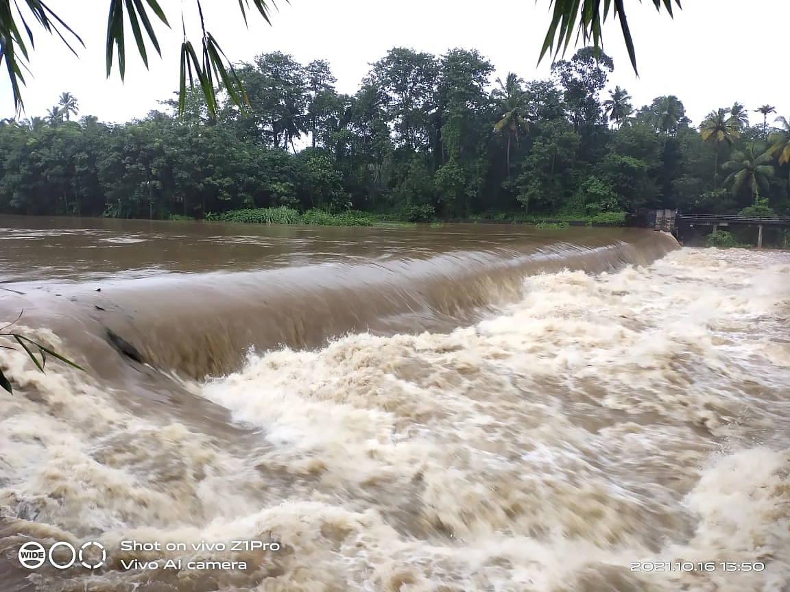 `குமரியில் தொடரும் பெரு மழை’ - ஆற்றங்கரையோர மக்களுக்கு வெள்ள அபாய எச்சரிக்கை!