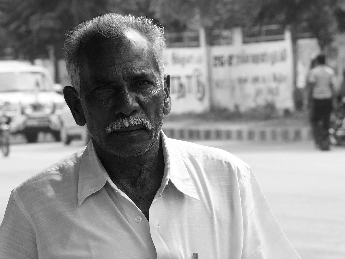 ரிவர்ஸ் கியர்! - குறுங்கதை
