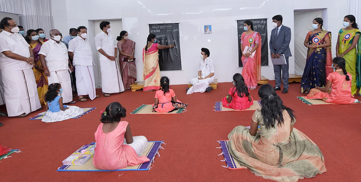 `பாஜக-வுக்குப் பயப்படுகிறது திமுக’ - சீமான் குற்றச்சாட்டு | இடும்பாவனம் கார்த்தி Vs ராஜீவ் காந்தி | Seeman's accusation - DMK Vs Nam tamilar 10 இல்லம் தேடிக் கல்வித் திட்டம் தொடக்கம் - மு.க.ஸ்டாலின்