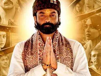 இந்துக்கள் மனதைப் புண்படுத்தப்படுகிறதா `ஆஷ்ரம்' தொடர்? வலுக்கும் சர்ச்சைகள்!