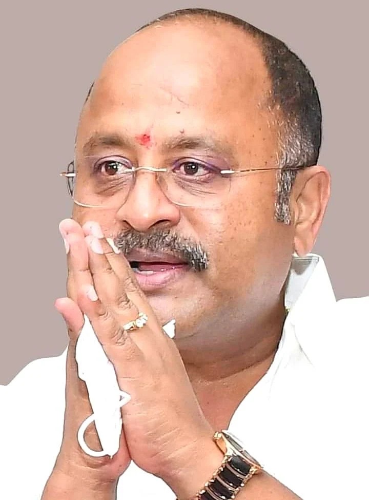 தி.மு.க மாவட்டச் செயலாளர் நந்தகுமார்