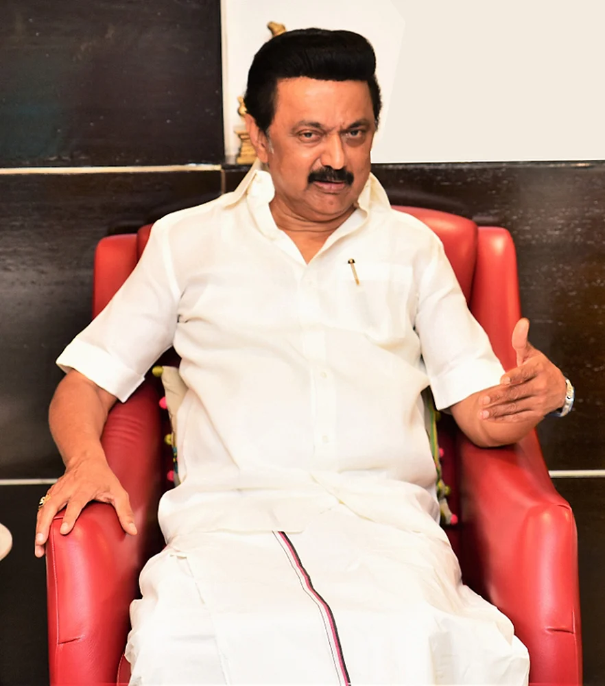 மிஸ்டர் கழுகு: அ.தி.மு.க நமக்கு தேவை! - ஸ்டாலின் புதுக்கணக்கு...