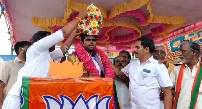 தமிழக பாஜக தலைவர் அண்ணாமலை
