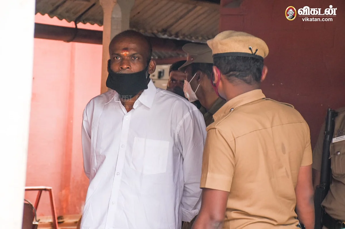 வாளையார் மனோஜ்