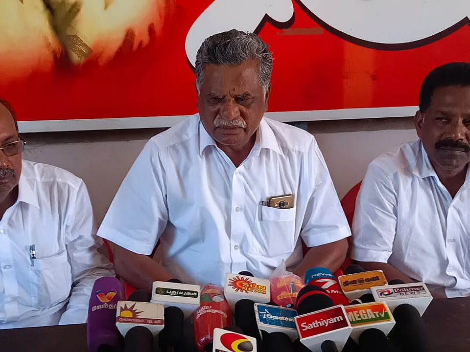 `விஜய் ரசிகர் மன்றத்தின் வெற்றியைப் பெரிதாக எடுத்துக் கொள்ளக்கூடாது!’ - சொல்கிறார் முத்தரசன்