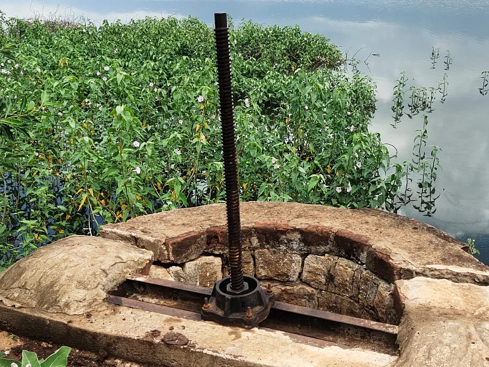 சேதமான 3 கண்மாய் மதகுகள்; திண்டுக்கல்லில் பல ஏக்கர் விளைநிலம் நீரில் மூழ்கும் அபாயம்!