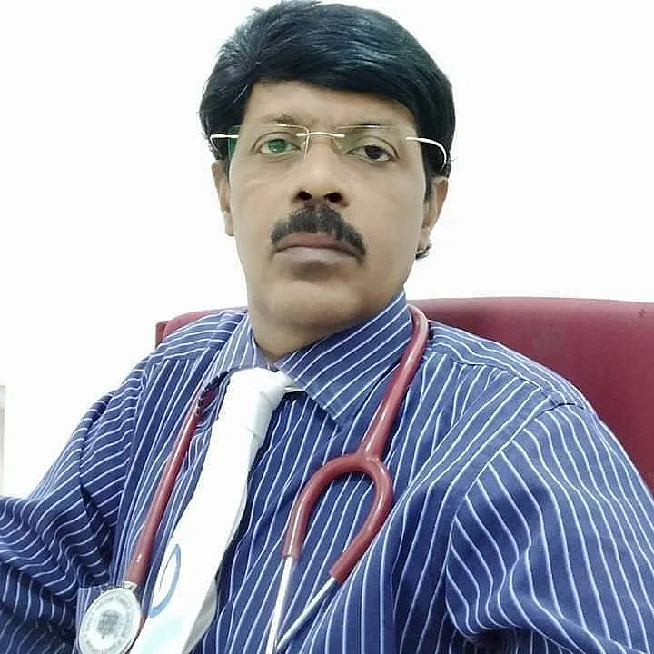 Doctor Vikatan: தடுப்பூசி போட்ட பிறகு எதிர்ப்பாற்றல் ஏற்பட்டுள்ளதா எனத் தெரிந்துகொள்ள முடியுமா? | how to know whether our body gets immunity after getting covid 19 vaccine 2 டாக்டர் முத்துச்செல்லக்குமார்
