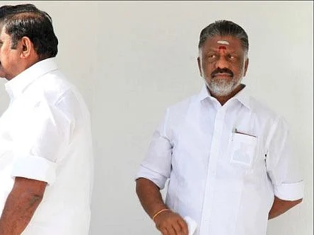 "கையெழுத்து போட மாட்டேன்"
- முரண்டு பிடித்த பன்னீர்
