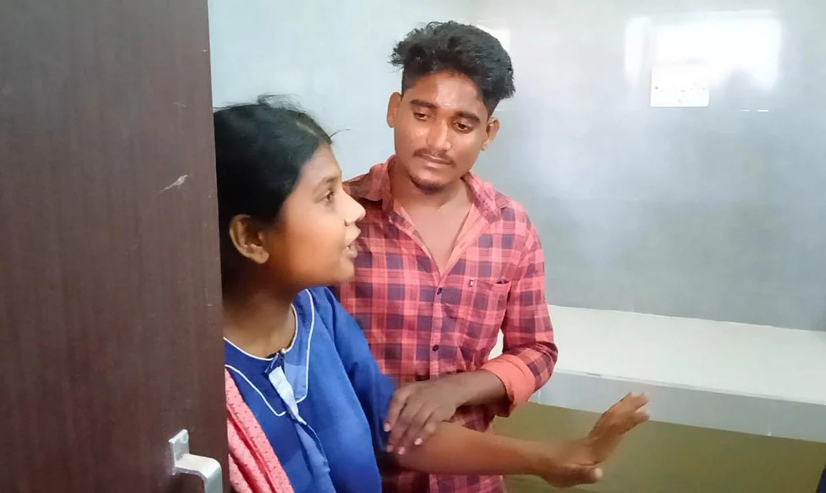 கடத்தப்பட்ட குழந்தையின் பெற்ரோர்