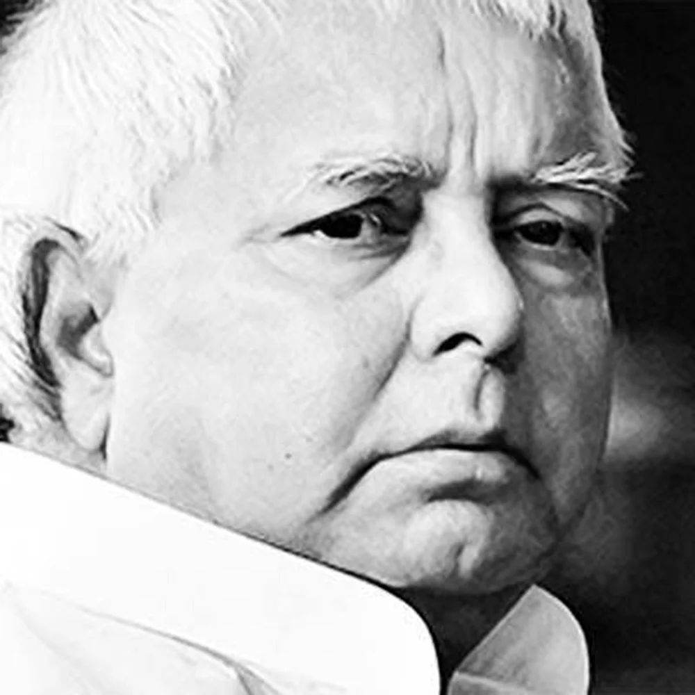 லாலுவின் கோட்டையில் மணிமகுட யுத்தம்! - மல்லுக்கட்டும் அண்ணன் தம்பிகள்