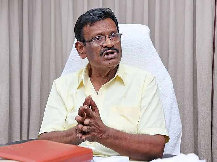 ''சீமான் வாயைத் திறந்தாலே பொய்தான்!'' - சொல்கிறார் அமைச்சர் சா.மு.நாசர்