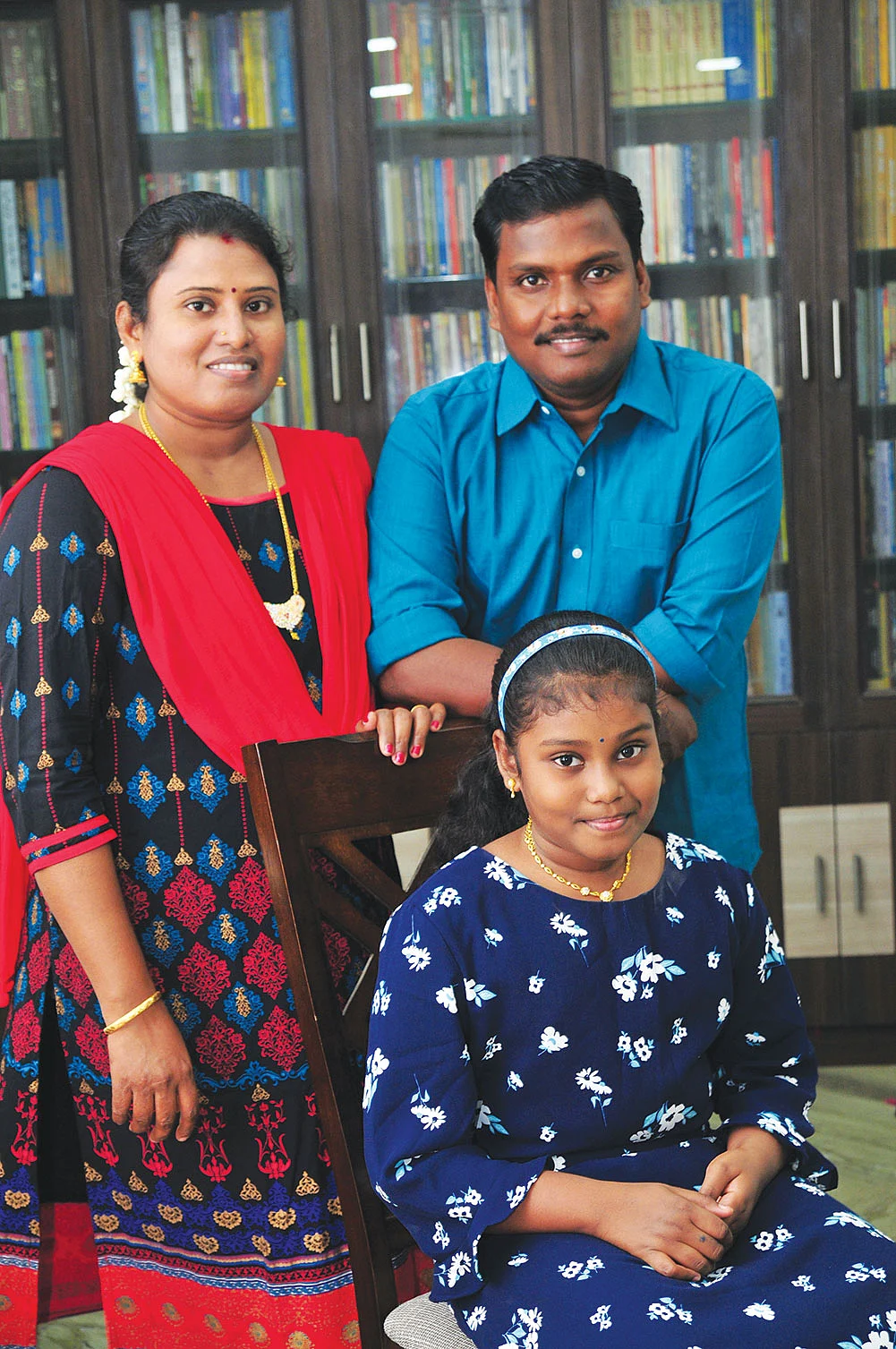 குடும்பத்தினருடன் யுகபாரதி