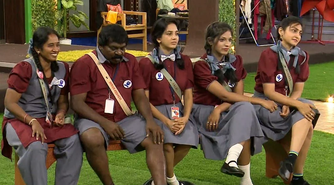 ரம்யா கிருஷ்ணன் வெளியேற்றும் முதல் போட்டியாளர் இவர்தான்!